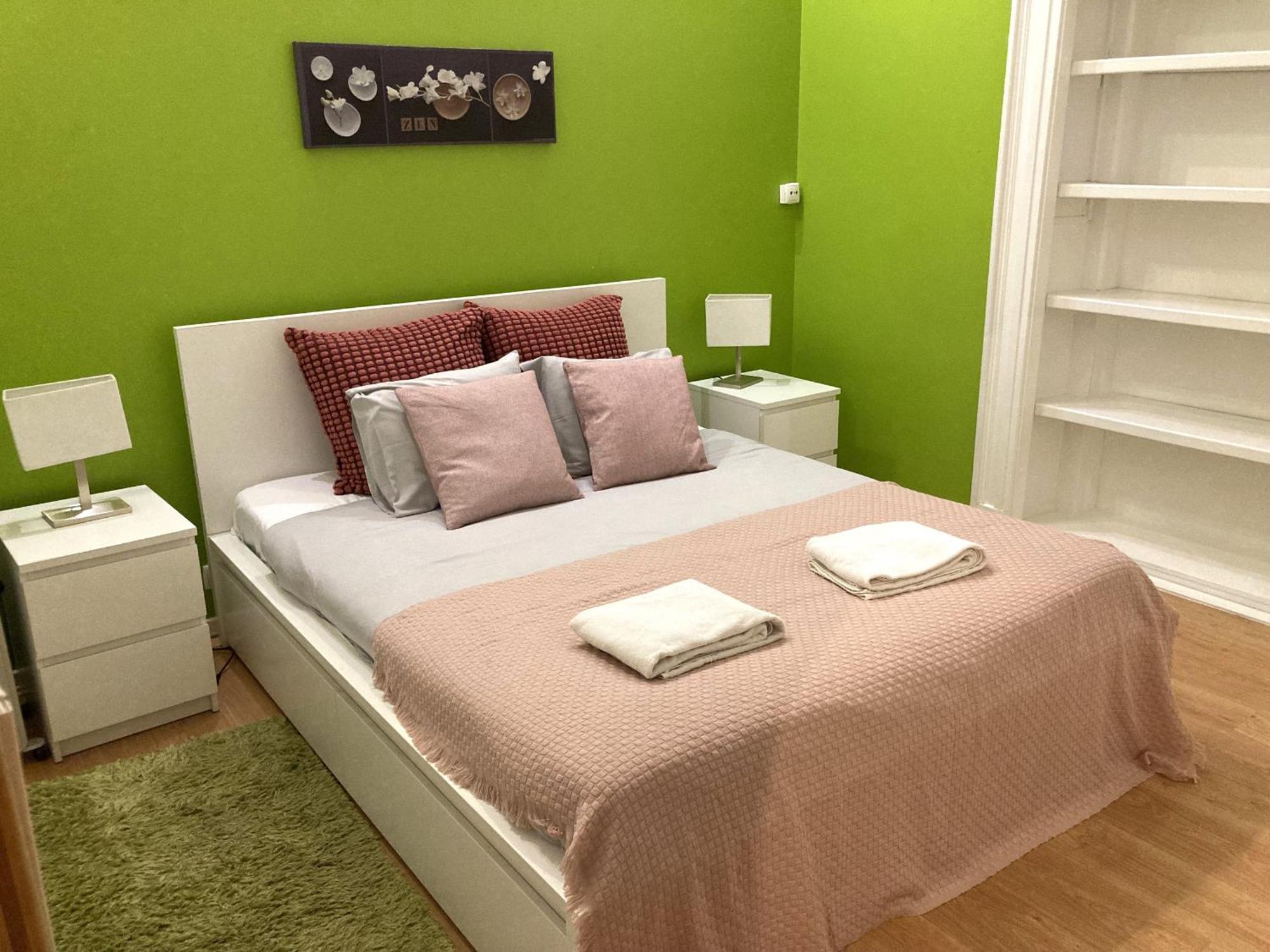 Lisbon T2 Apartment In Typical Villa In Sapadores ลิสบอน ภายนอก รูปภาพ