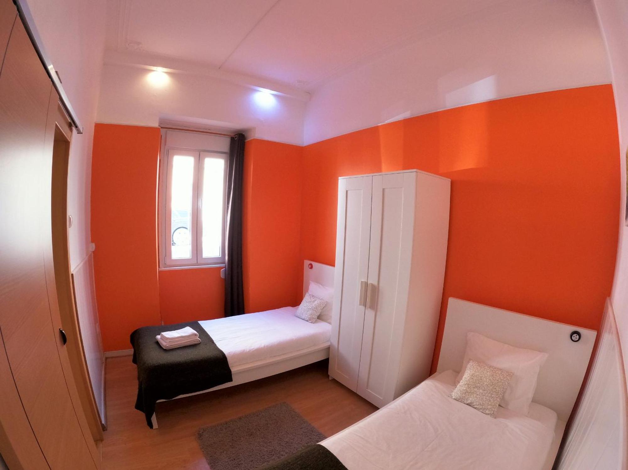 Lisbon T2 Apartment In Typical Villa In Sapadores ลิสบอน ภายนอก รูปภาพ