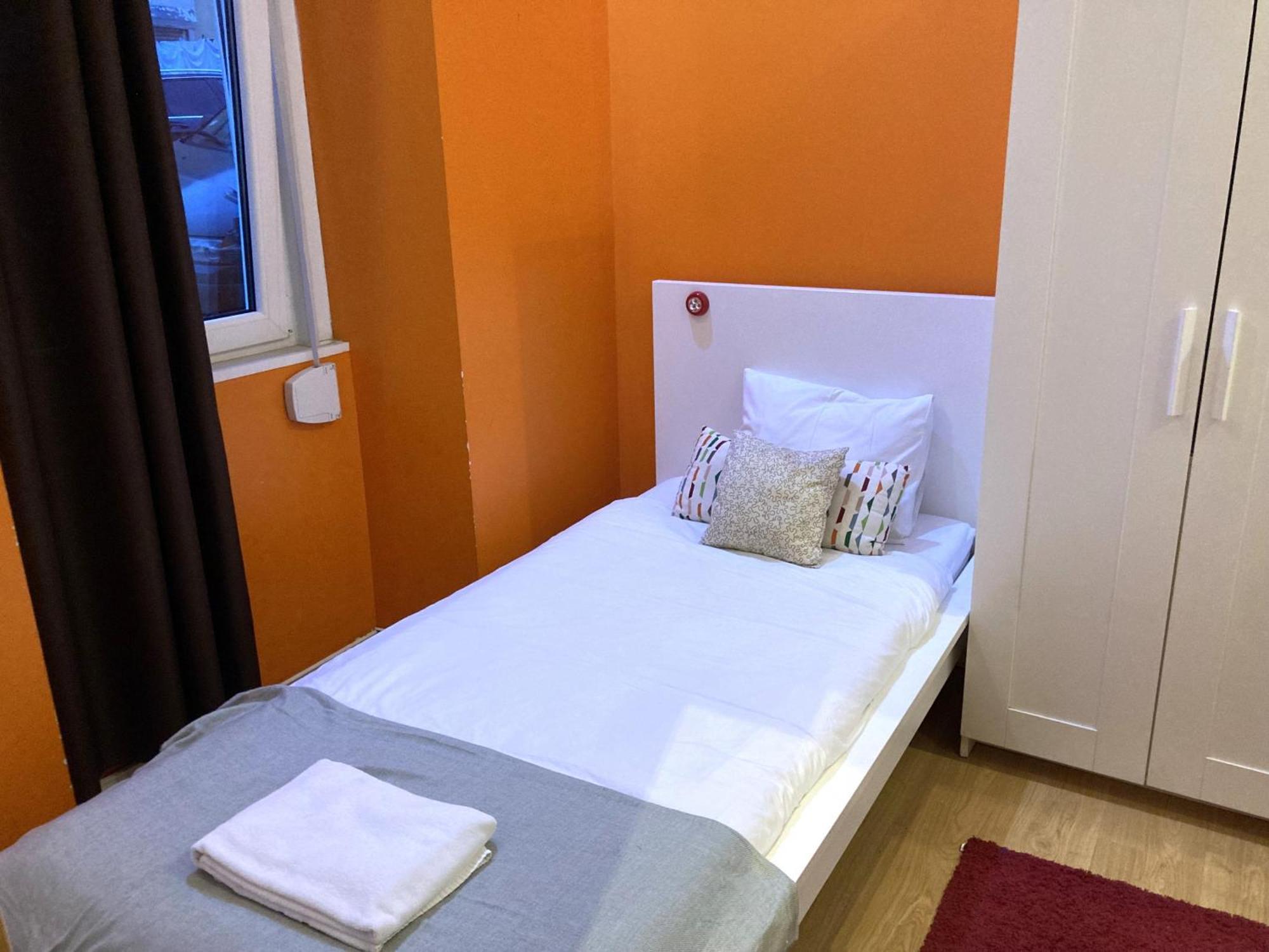 Lisbon T2 Apartment In Typical Villa In Sapadores ลิสบอน ภายนอก รูปภาพ