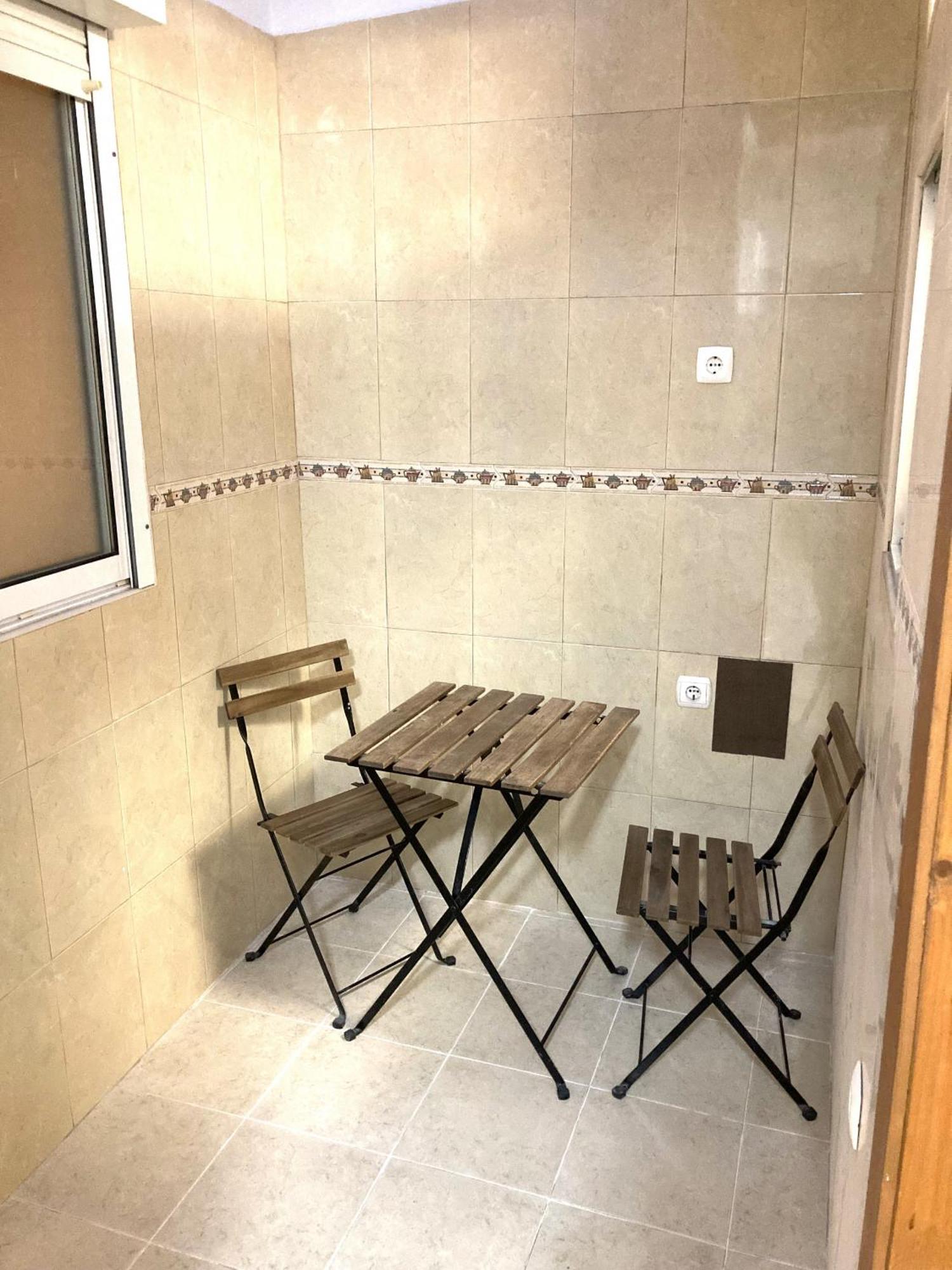 Lisbon T2 Apartment In Typical Villa In Sapadores ลิสบอน ภายนอก รูปภาพ