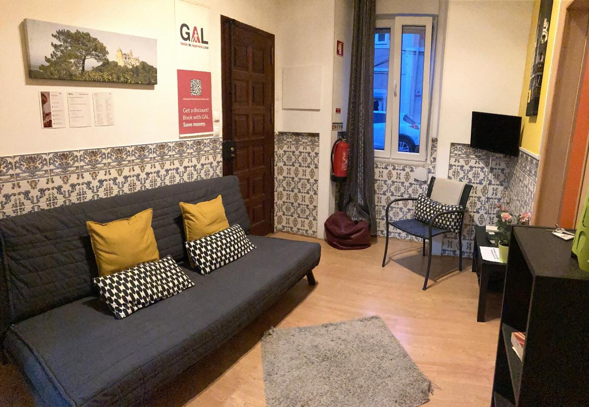 Lisbon T2 Apartment In Typical Villa In Sapadores ลิสบอน ภายนอก รูปภาพ